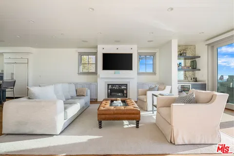 $35,000 | 703 Bayview Drive, Manhattan Beach, CA 90266