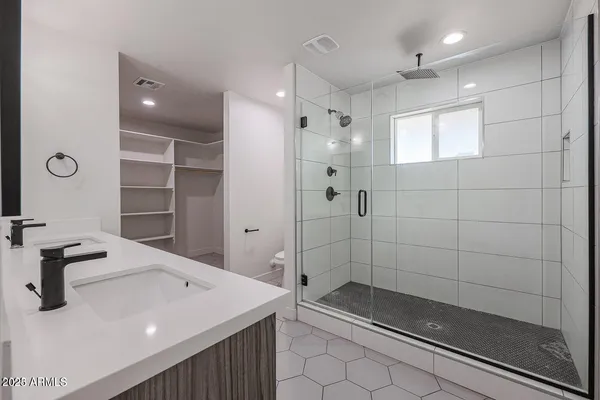 $3,600 | 2651 North 71st Place, Scottsdale, AZ 85251