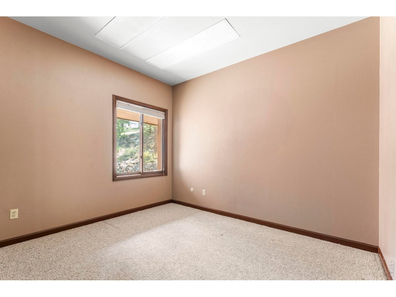 402 Broken Fence Road Boulder, CO 80302 - Photo 15 of 44 Main level bedroom #2