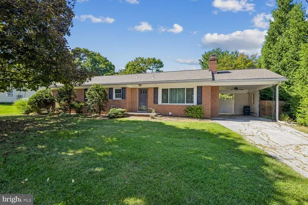 $2,900 | 1042 South Carroll Street, Hampstead, MD 21074