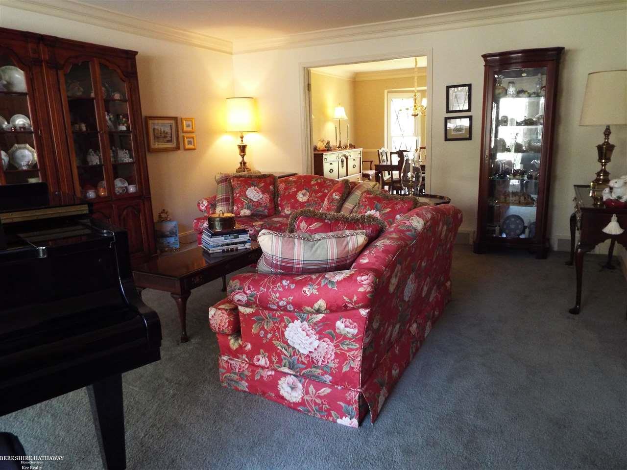 1415 Springwood Lane Rochester, MI 48309 - Photo 33 of 68 LIV RM with FRENCH DOORS