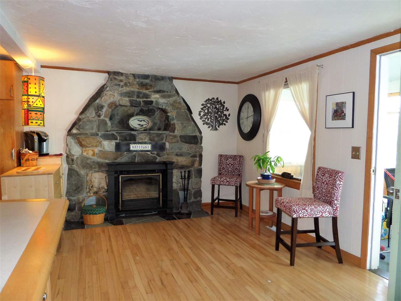 985 Halls Lake Road Newbury, VT 05051 - Photo 4 of 17 Gallery Image 4