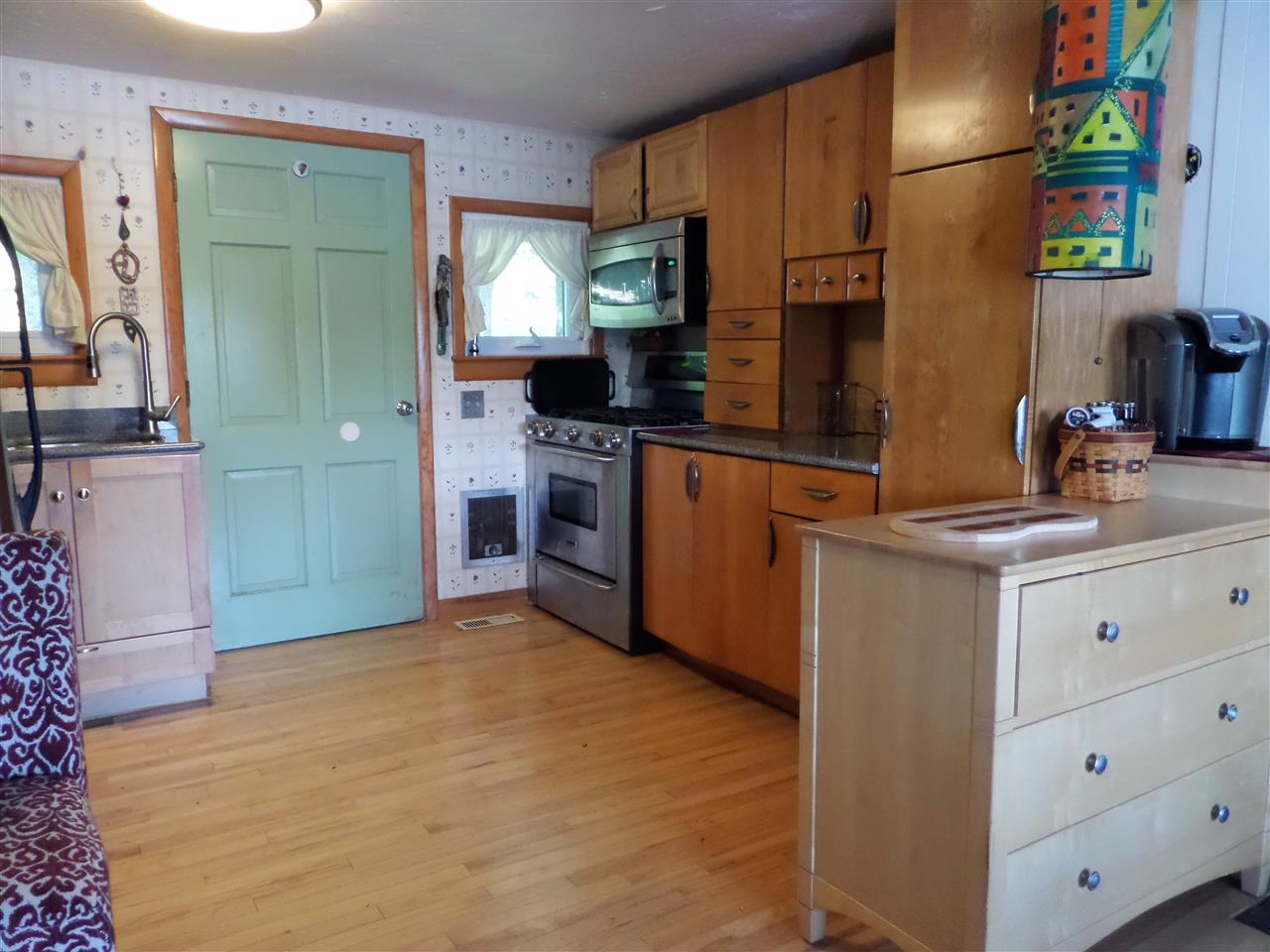 985 Halls Lake Road Newbury, VT 05051 - Photo 6 of 17 Gallery Image 6