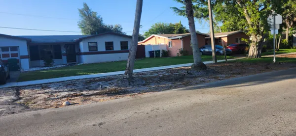 $385,000 | 4841 Northwest 19th Street, Lauderhill, FL 33313