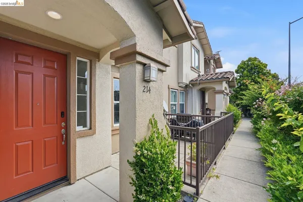 $530,000 | 214 Carmel Street, San Pablo, CA 94806