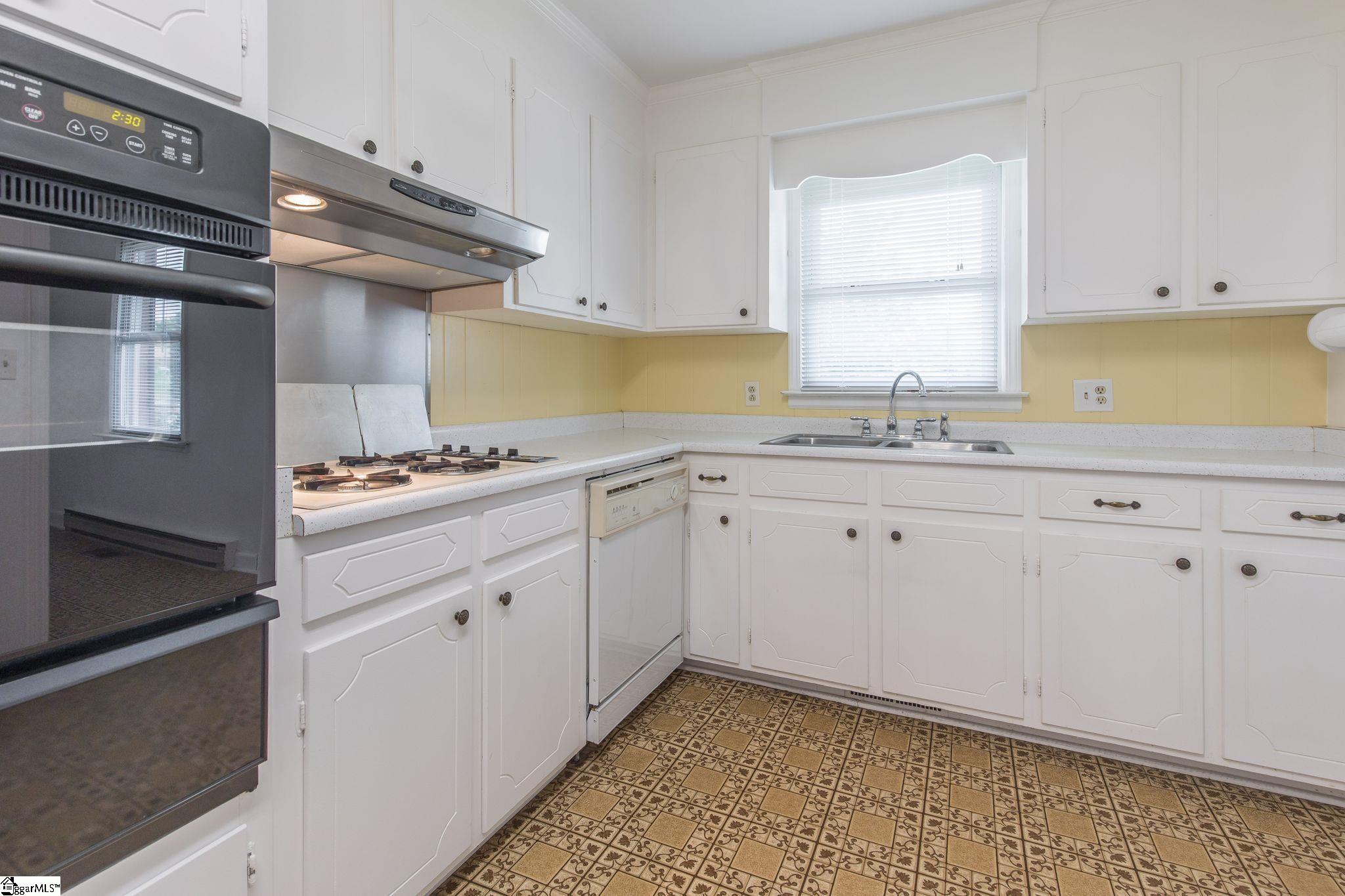 307 Garrett Street Mauldin, SC 29662 - Photo 17 of 34 Gallery Image 17