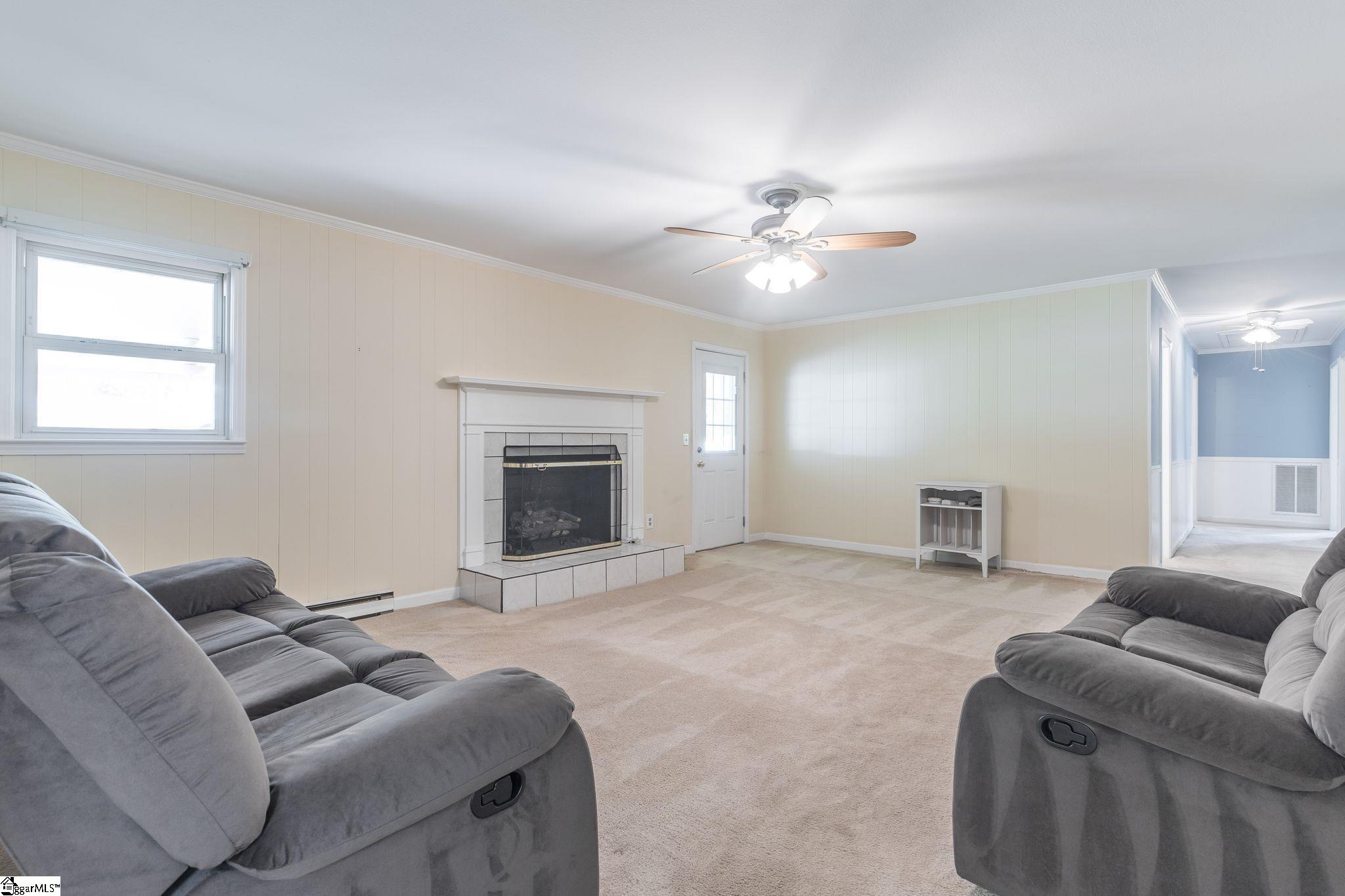 307 Garrett Street Mauldin, SC 29662 - Photo 6 of 34 Gallery Image 6