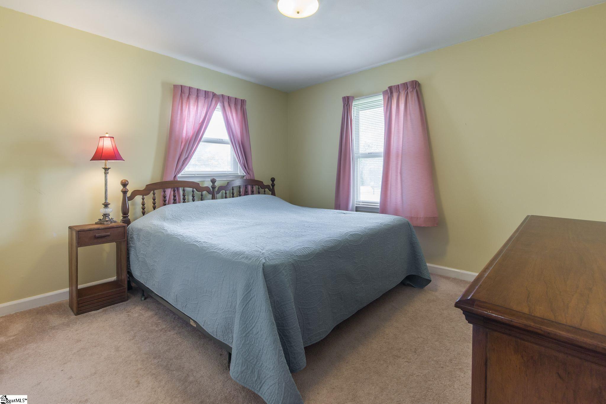 307 Garrett Street Mauldin, SC 29662 - Photo 9 of 34 Gallery Image 9