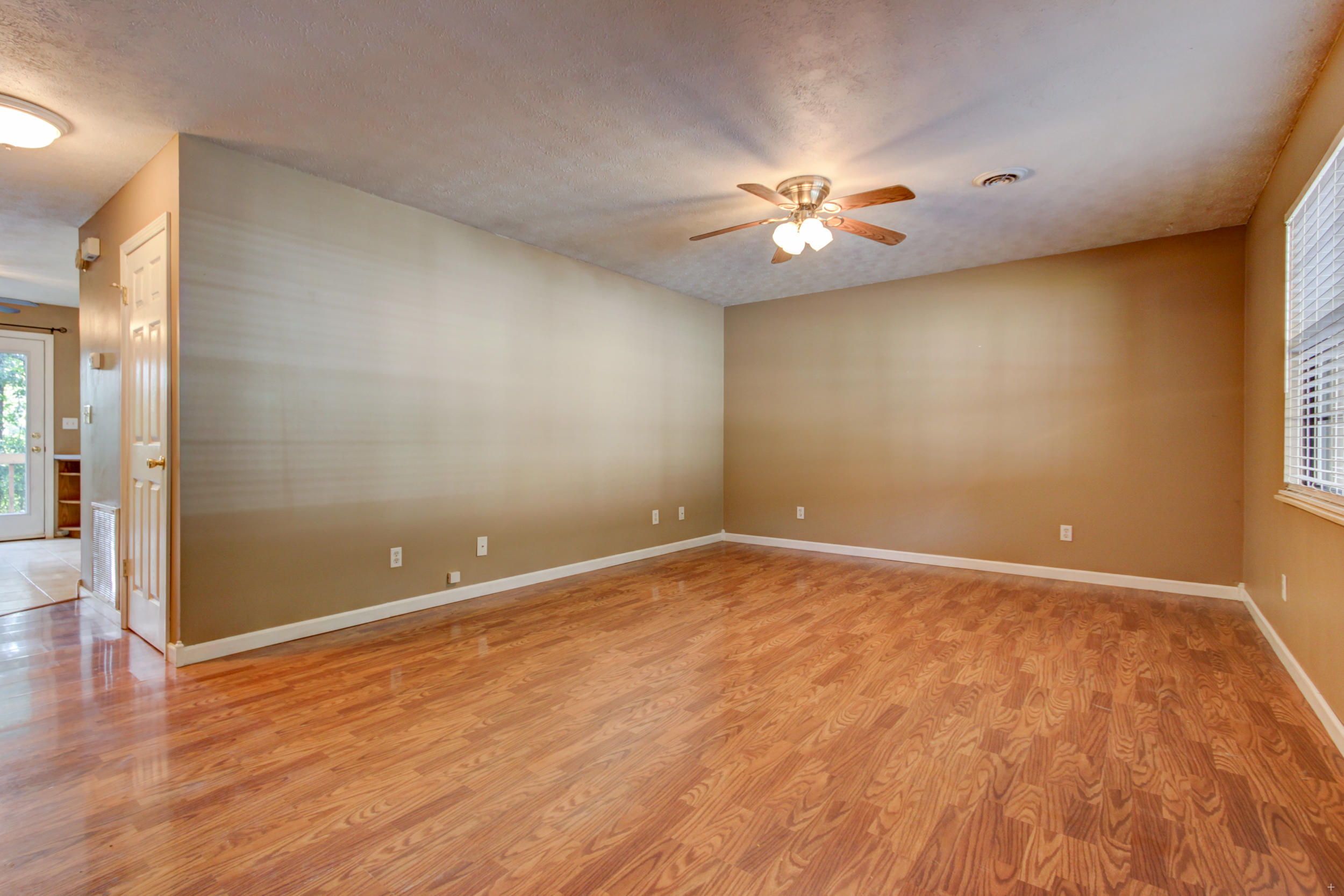 120 High Point Lane Oak Ridge, TN 37830 - Photo 3 of 18 Positive Perceptions-3