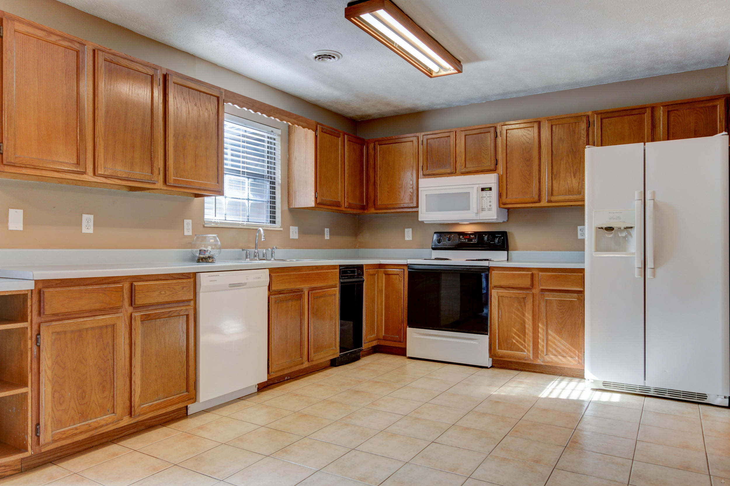 120 High Point Lane Oak Ridge, TN 37830 - Photo 4 of 18 Positive Perceptions-4