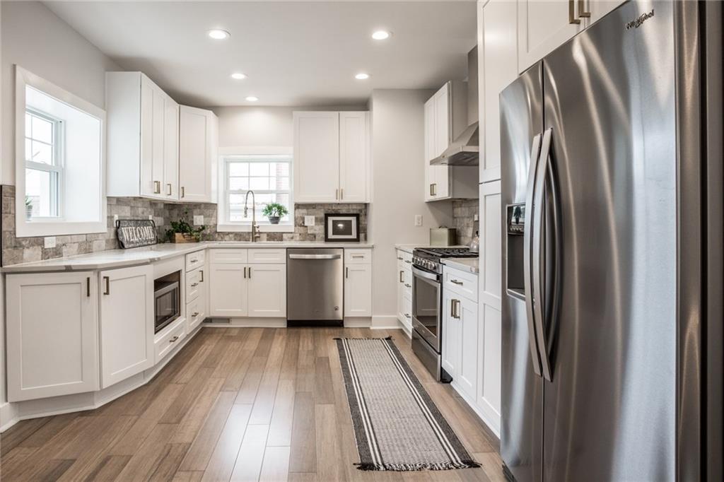 157 Berkley Road Indianapolis, IN 46208 - Photo 12 of 48 Gallery Image 12