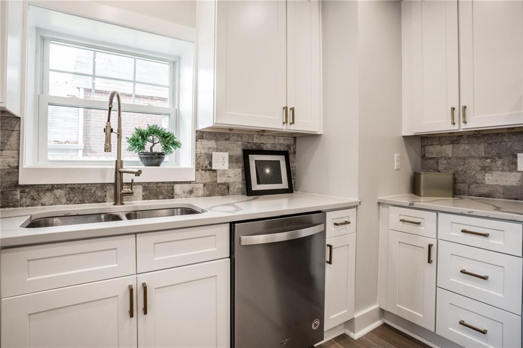 157 Berkley Road Indianapolis, IN 46208 - Photo 14 of 48 Gallery Image 14