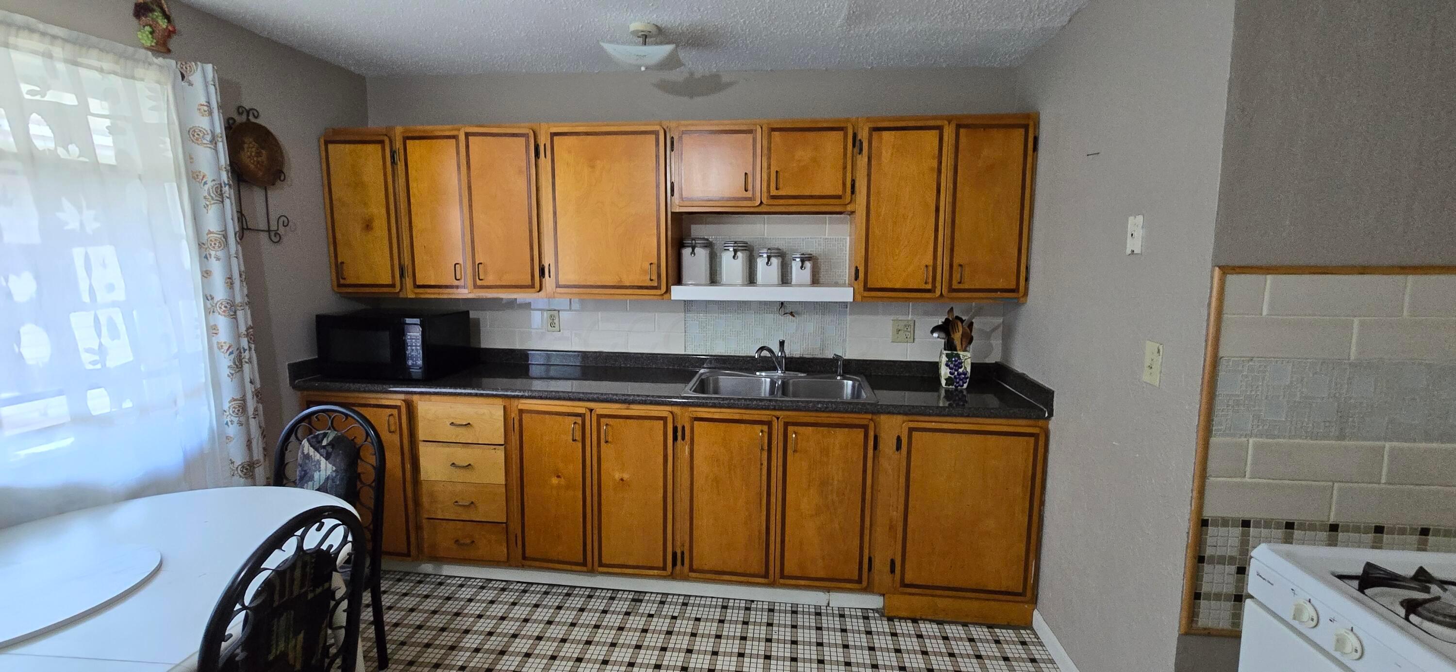 1619 Liscomb Road Columbus, OH 43207 - Photo 23 of 25 20250802_170253