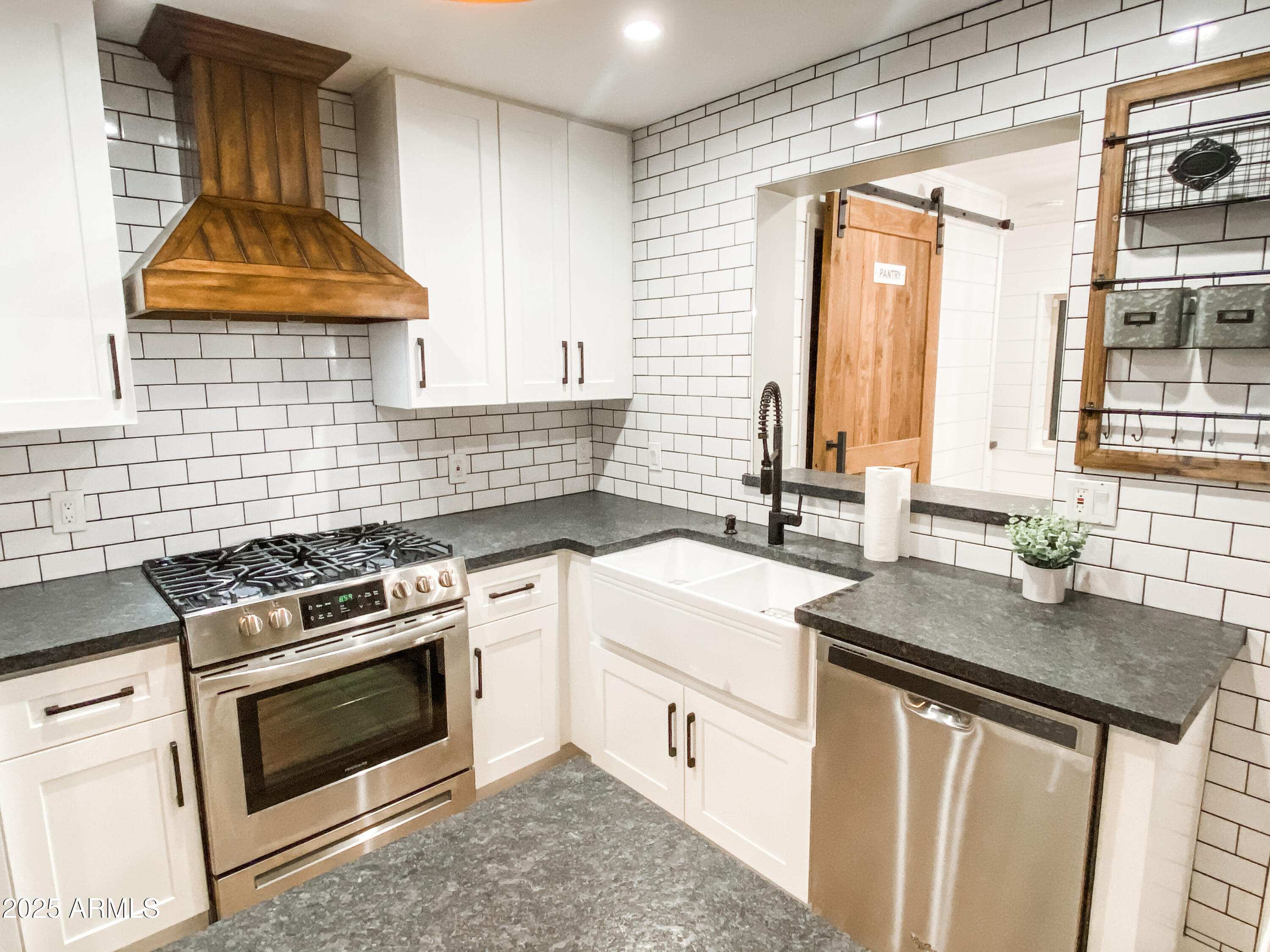 1901 East Ocotillo Road Phoenix, AZ 85016 - Photo 11 of 58 11) 60186-68757dd0229dd