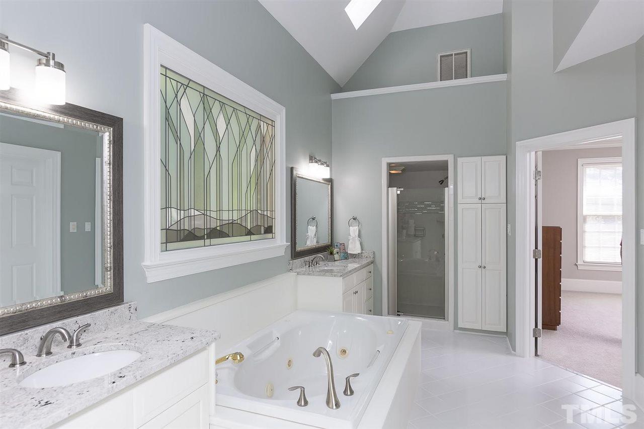 12120 Lockhart Lane Raleigh, NC 27614 - Photo 12 of 25 Gallery Image 12