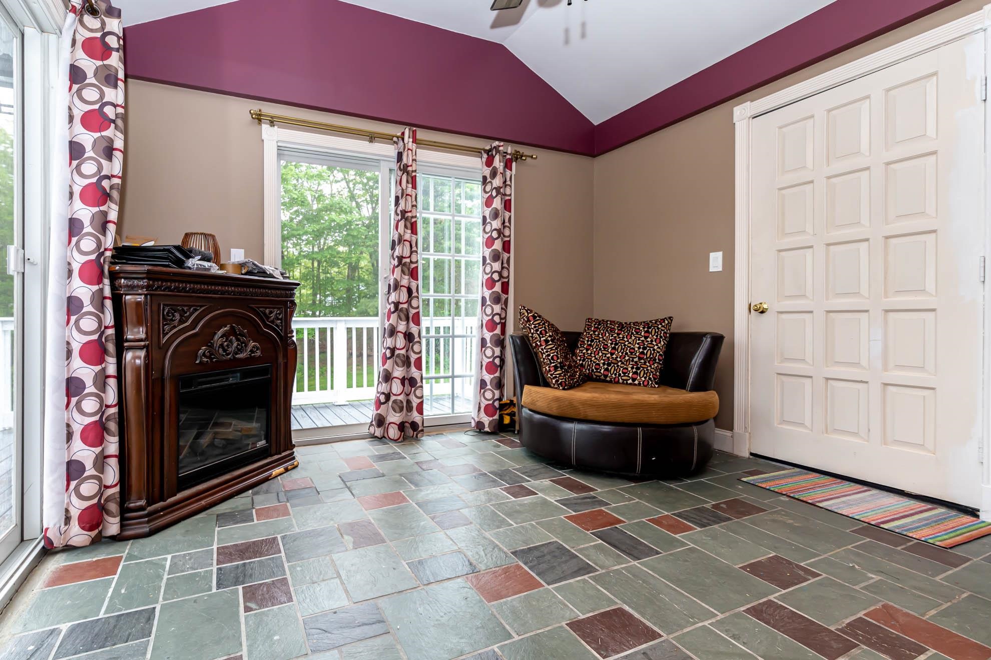 169 Marsh Road Pelham, NH 03076 - Photo 19 of 34
