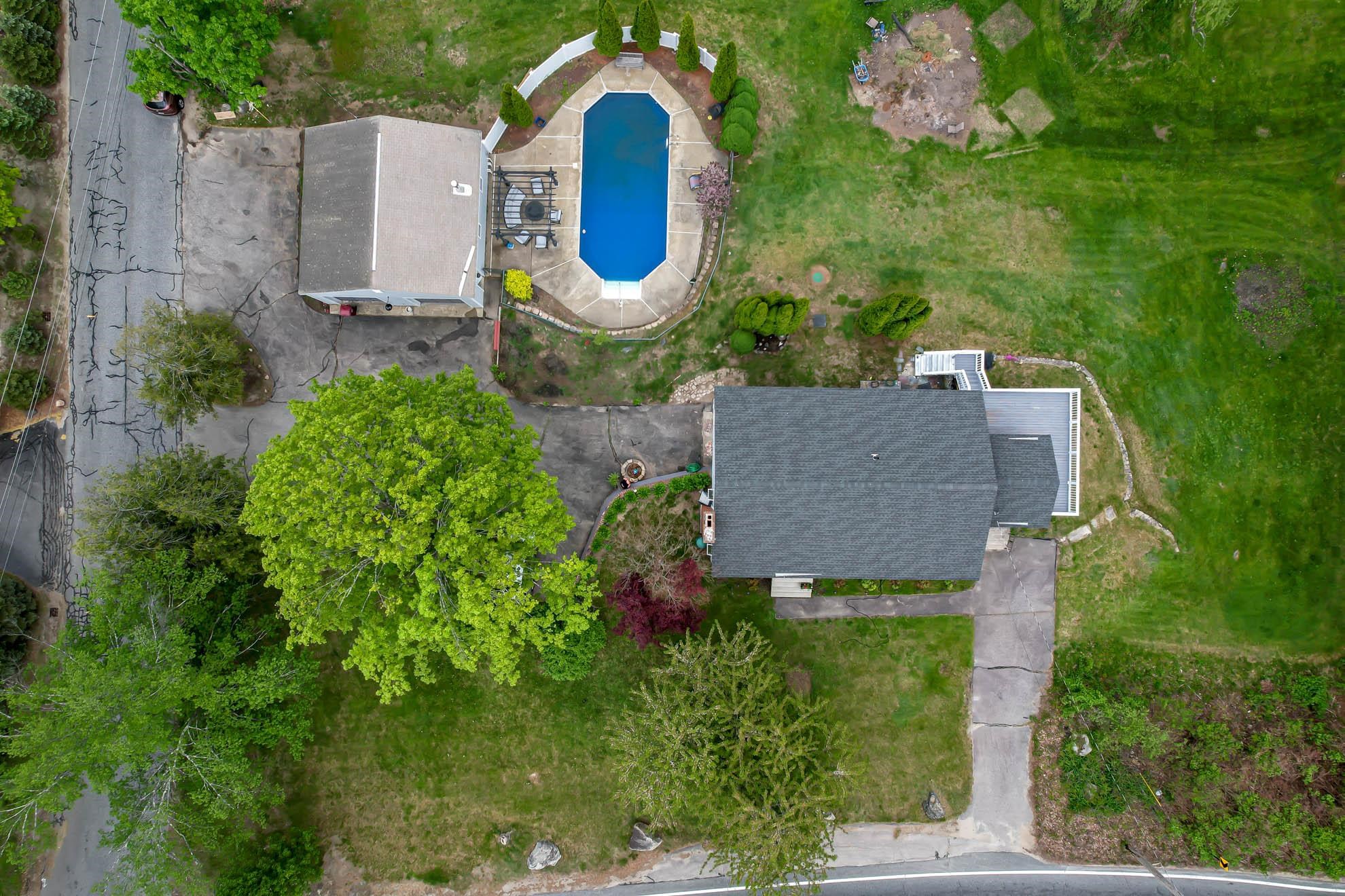 169 Marsh Road Pelham, NH 03076 - Photo 7 of 34