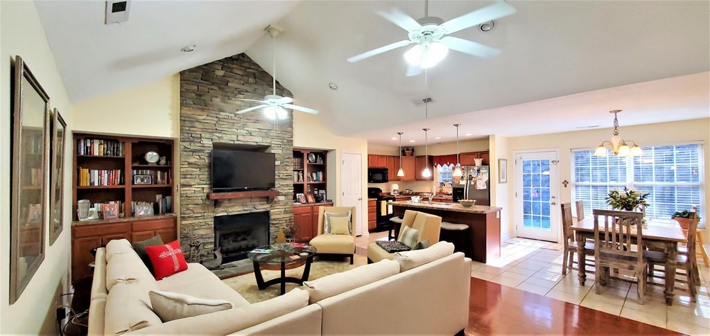 321 Meriwether Way Pigeon Forge, TN 37863 - Photo 5 of 18 Gallery Image 5