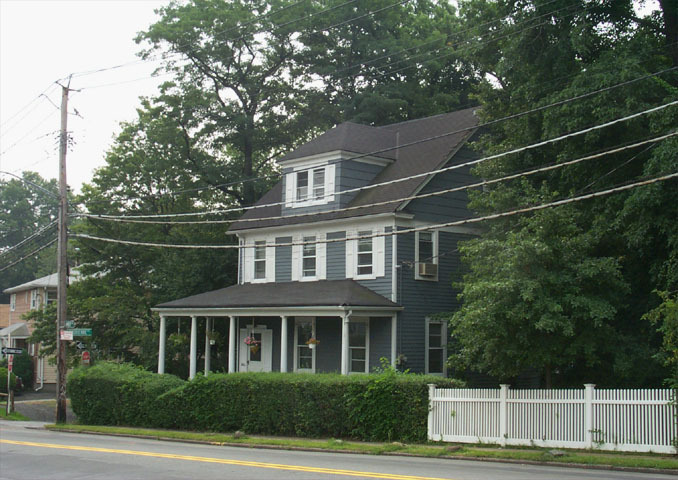 3872 Amboy Road Staten Island, NY 10308 - Photo 1 of 1 Primary Photo