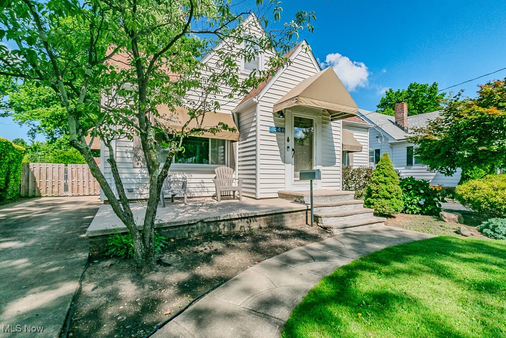 1346 Belrose Road Cleveland, OH 44124 - Photo 2 of 37 Gallery Image 2