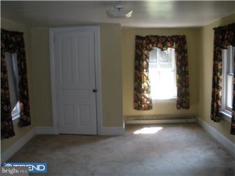 110 Locksley Road Glen Mills, PA 19342 - Photo 3 of 7 Bedroom - Main