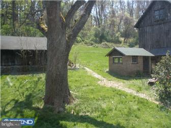 110 Locksley Road Glen Mills, PA 19342 - Photo 4 of 7 Exterior