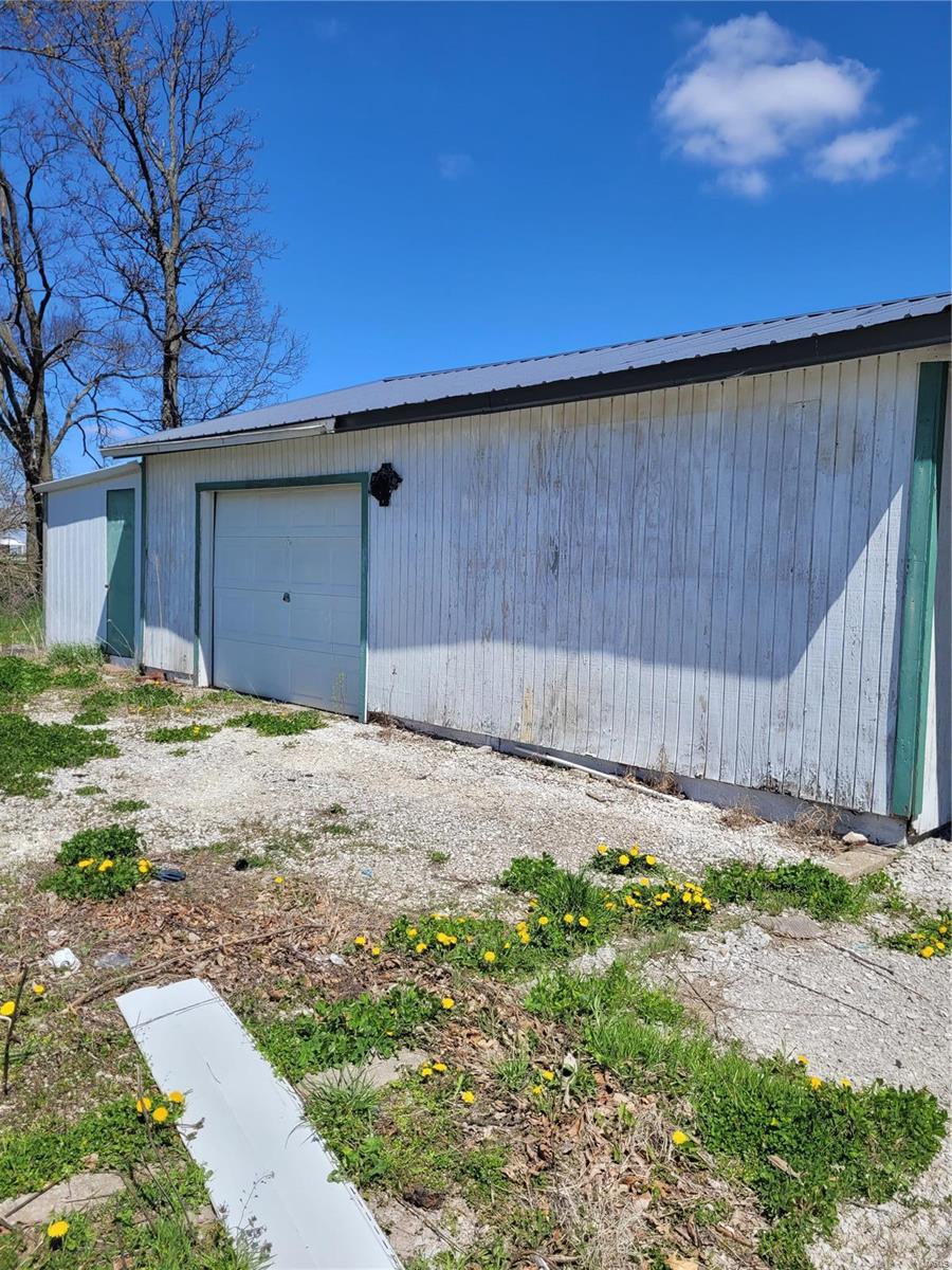 29198 Quarton Road Palmyra, IL 62674 - Photo 27 of 28