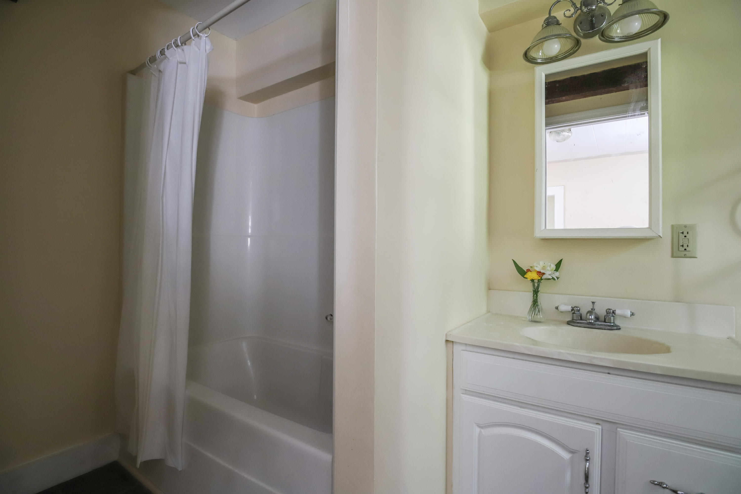5 Spring Street Hallowell, ME 04347 - Photo 21 of 55 5 Spring St Hallowell - 27Bath
