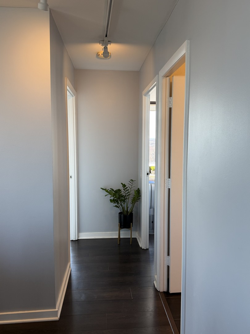5320 North Sheridan Road, Unit 1502 Chicago, IL 60640 - Photo 21 of 35 Gallery Image 21