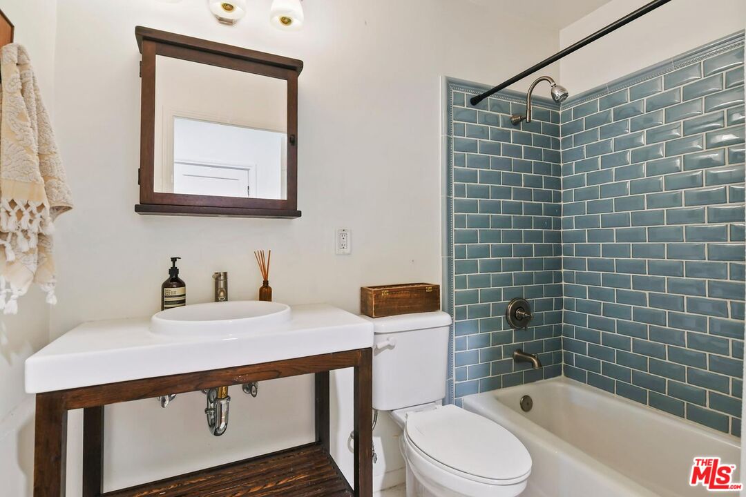 831 East Rio Grande Street Pasadena, CA 91104 - Photo 19 of 43
