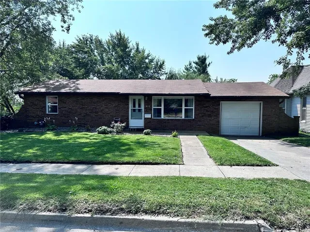 $200,000 | 810 East 1st Street, Maryville, MO 64468