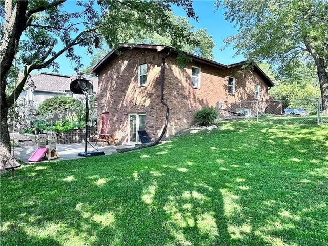 $200,000 | 810 East 1st Street, Maryville, MO 64468