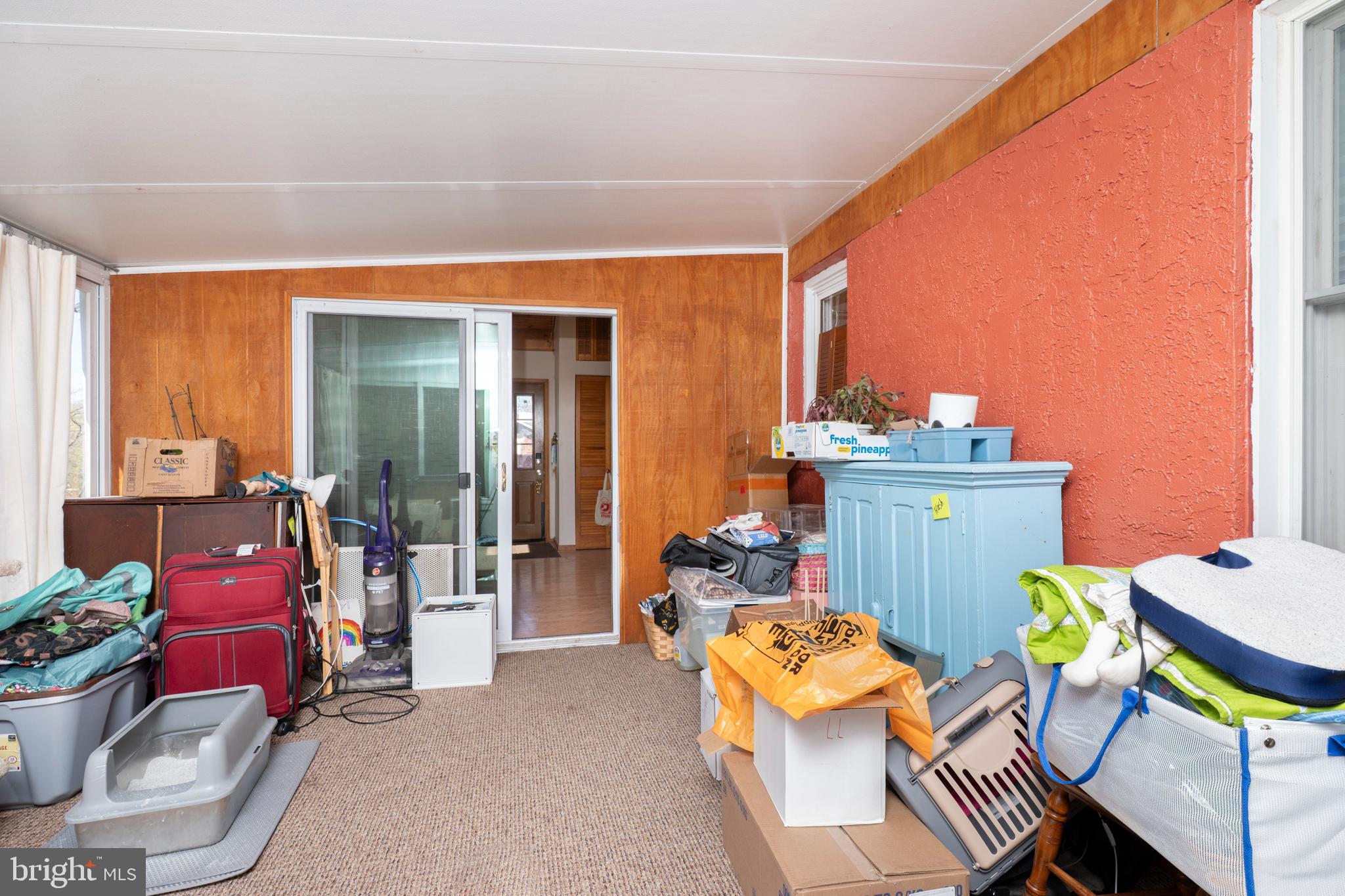 20 Cromby Road Phoenixville, PA 19460 - Photo 9 of 29 3 Seasons Room