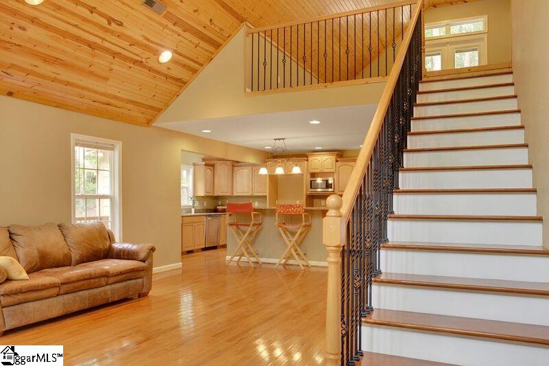 229 Capps Road Fair Play, SC 29643 - Photo 10 of 36 Gallery Image 10