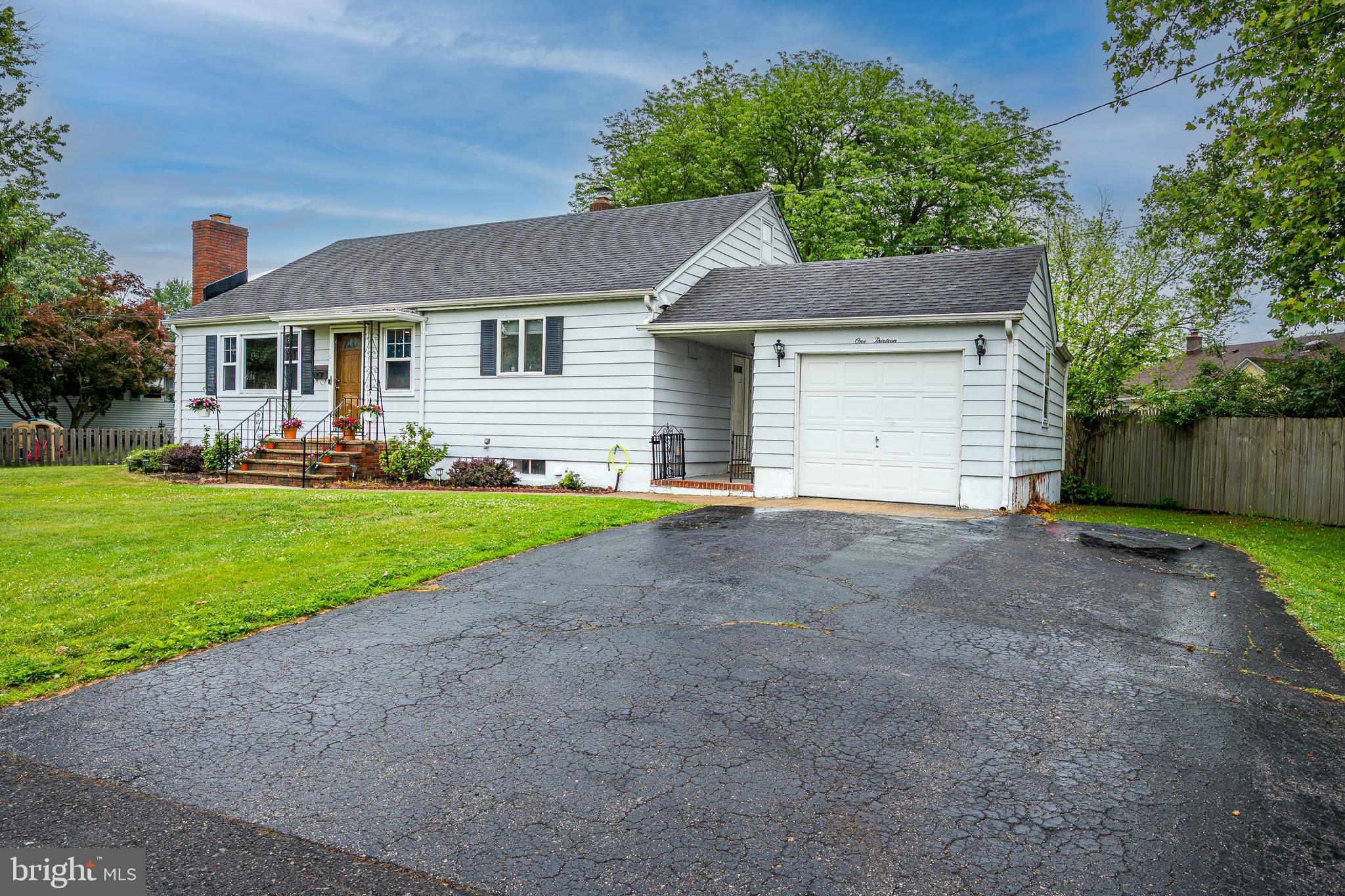 113 Dutch Neck Road Hightstown, NJ 08520 - Photo 2 of 35 alt side of house