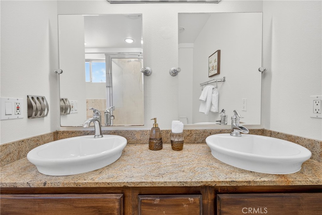 1216 Ashmill Street Carson, CA 90745 - Photo 24 of 48