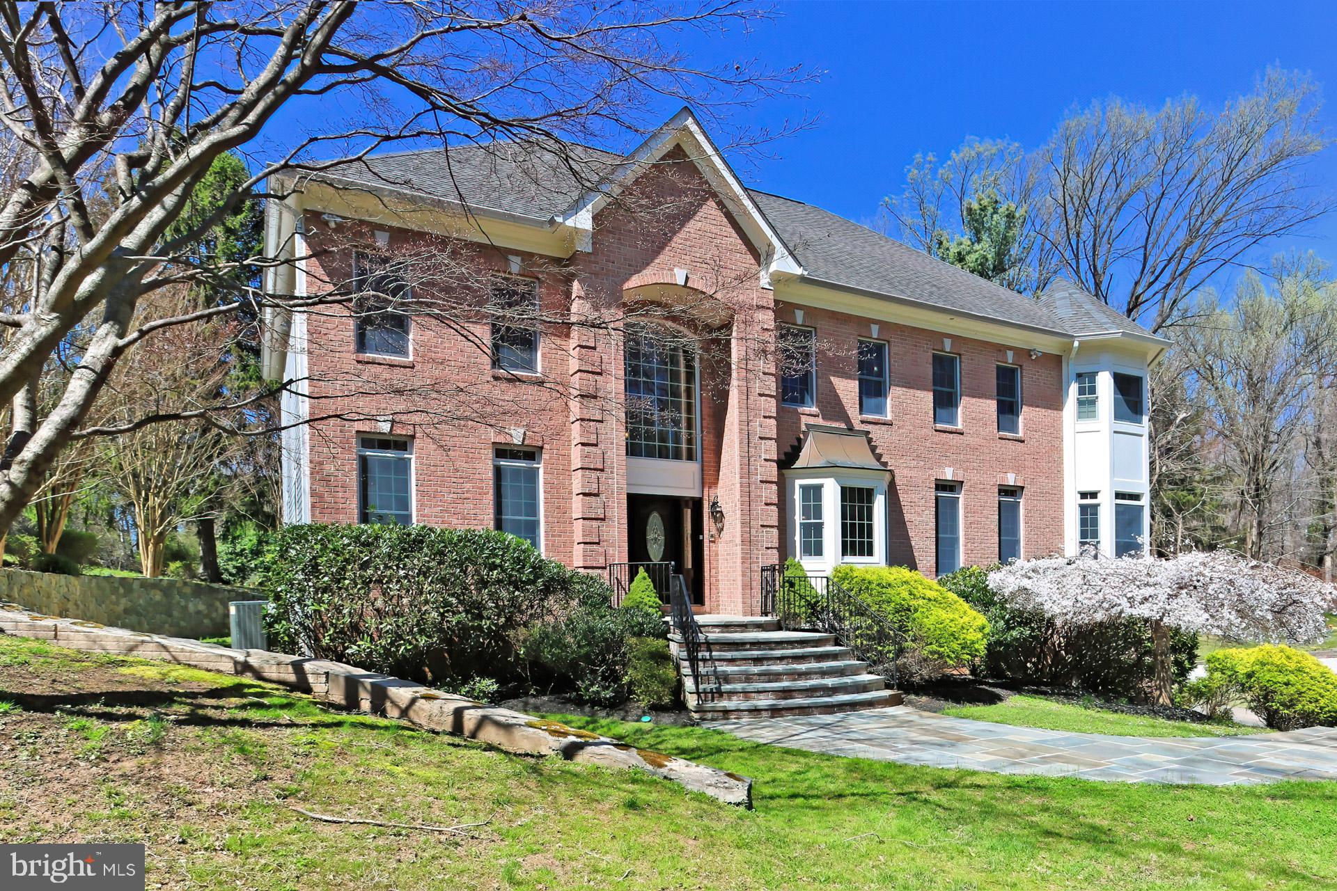 9346 Campbell Road Vienna, VA 22182 - Photo 5 of 63