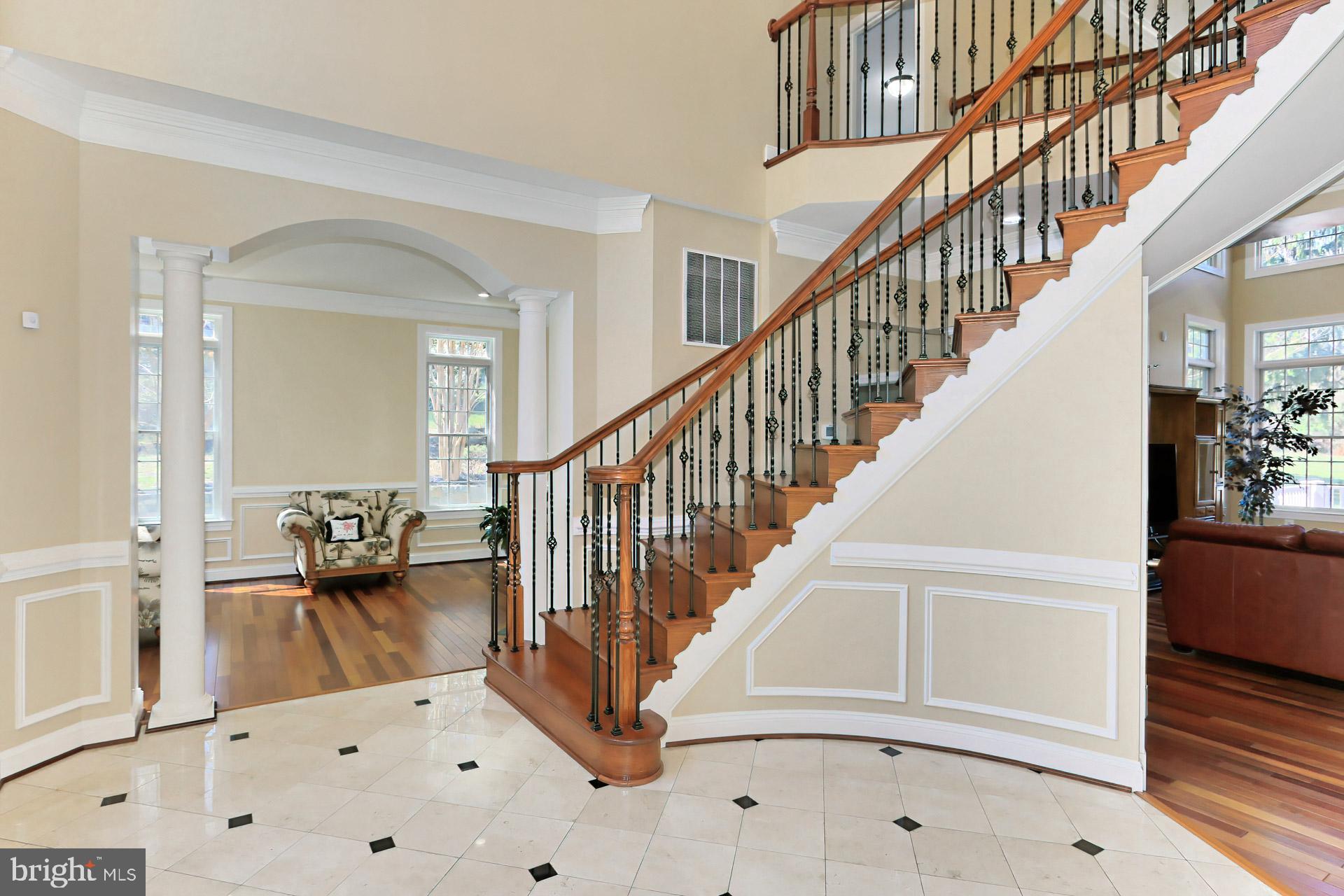 9346 Campbell Road Vienna, VA 22182 - Photo 8 of 63