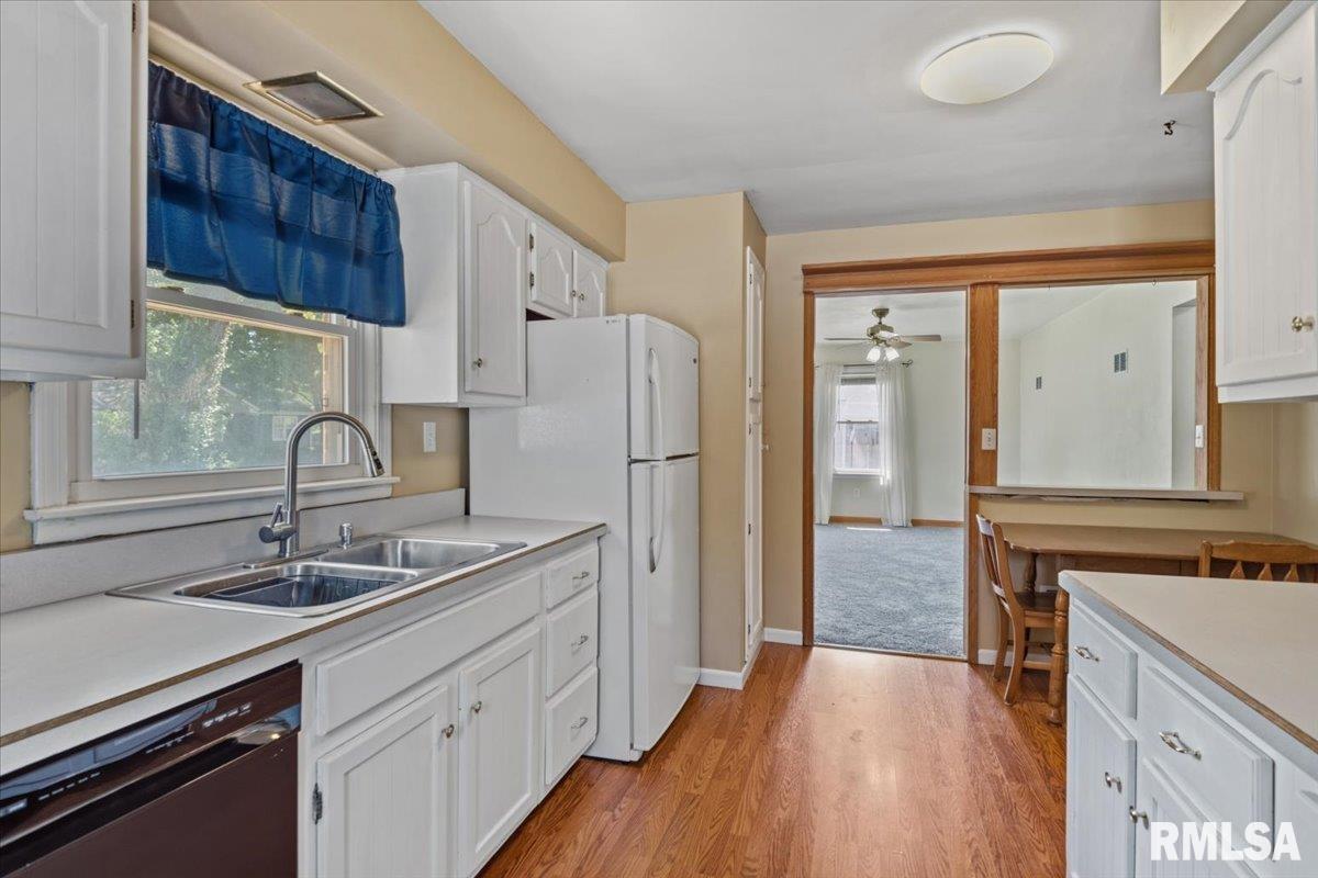 5 St Cabrini Court Springfield, IL 62702 - Photo 10 of 30 Gallery Image 10