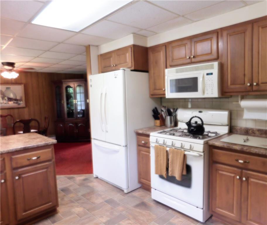 246 Lindsey Road Newburgh, ME 04444 - Photo 9 of 35 Photo