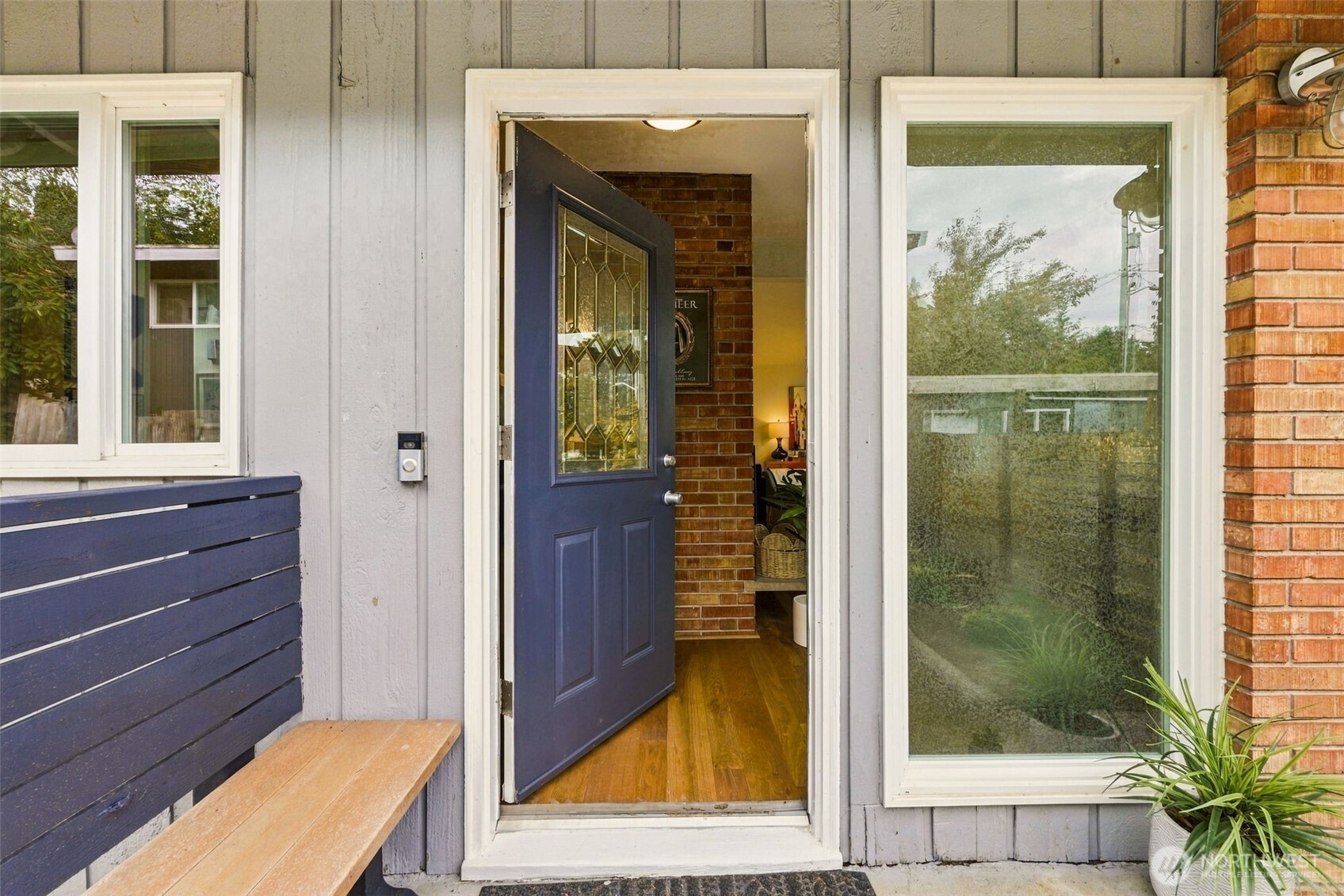 5339 South Ruggles Street Seattle, WA 98178 - Photo 2 of 29 Gallery Image 2
