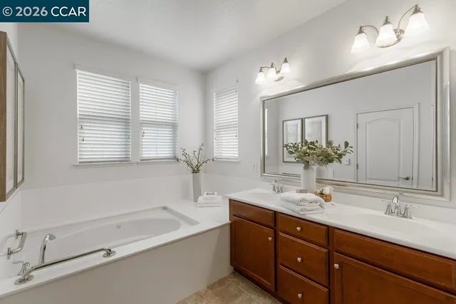 $799,000 | 517 Falling Star Drive, Martinez, CA 94553