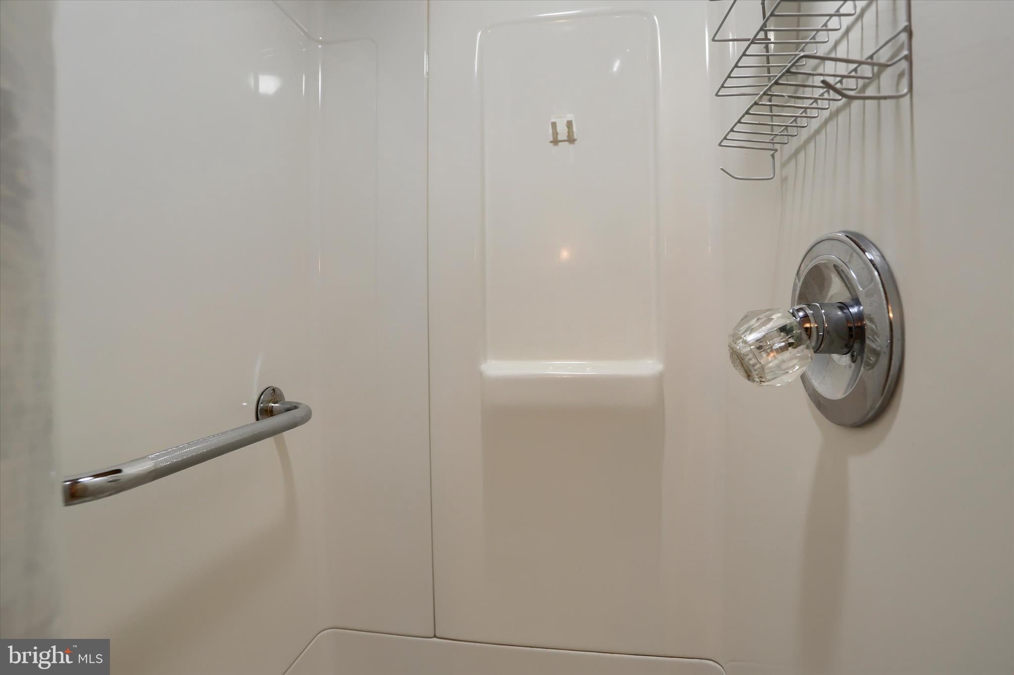 3802 Darby Road Harrisburg, PA 17109 - Photo 25 of 33 a bathroom with a bath tub