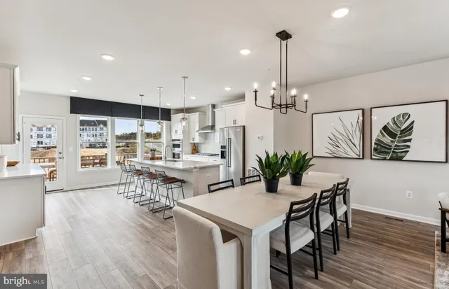 $799,990 | 18315 Fox Xing Terrace, Leesburg, VA 20176