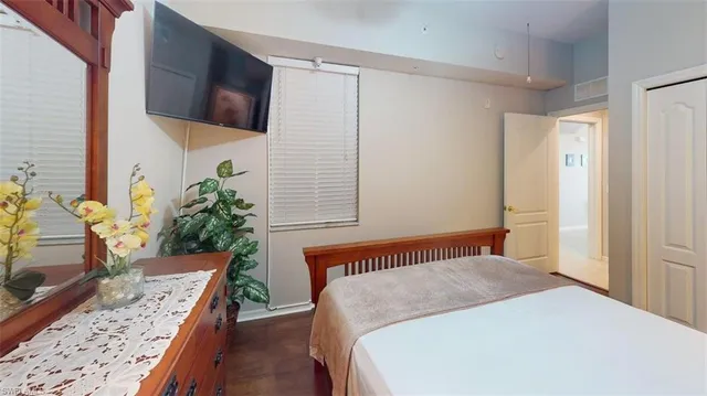 $5,000 | 2730 Cypress Trace Circle, Unit 2828, Naples, FL 34119