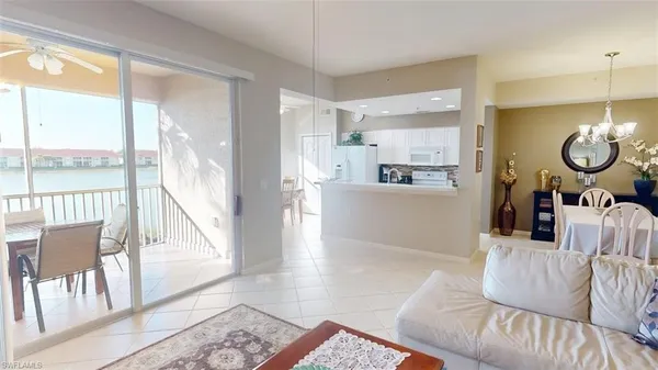 $5,000 | 2730 Cypress Trace Circle, Unit 2828, Naples, FL 34119