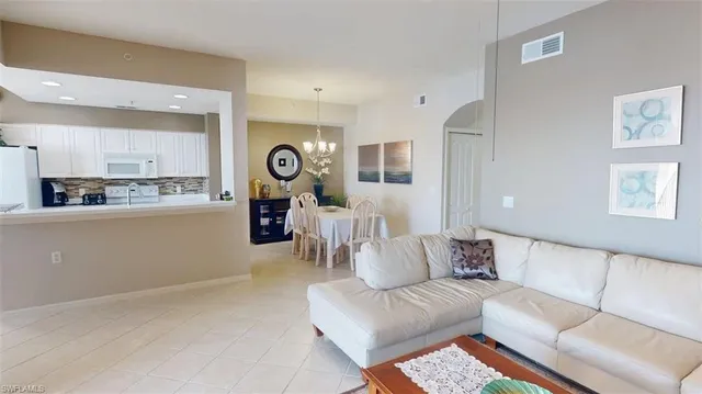 $5,000 | 2730 Cypress Trace Circle, Unit 2828, Naples, FL 34119