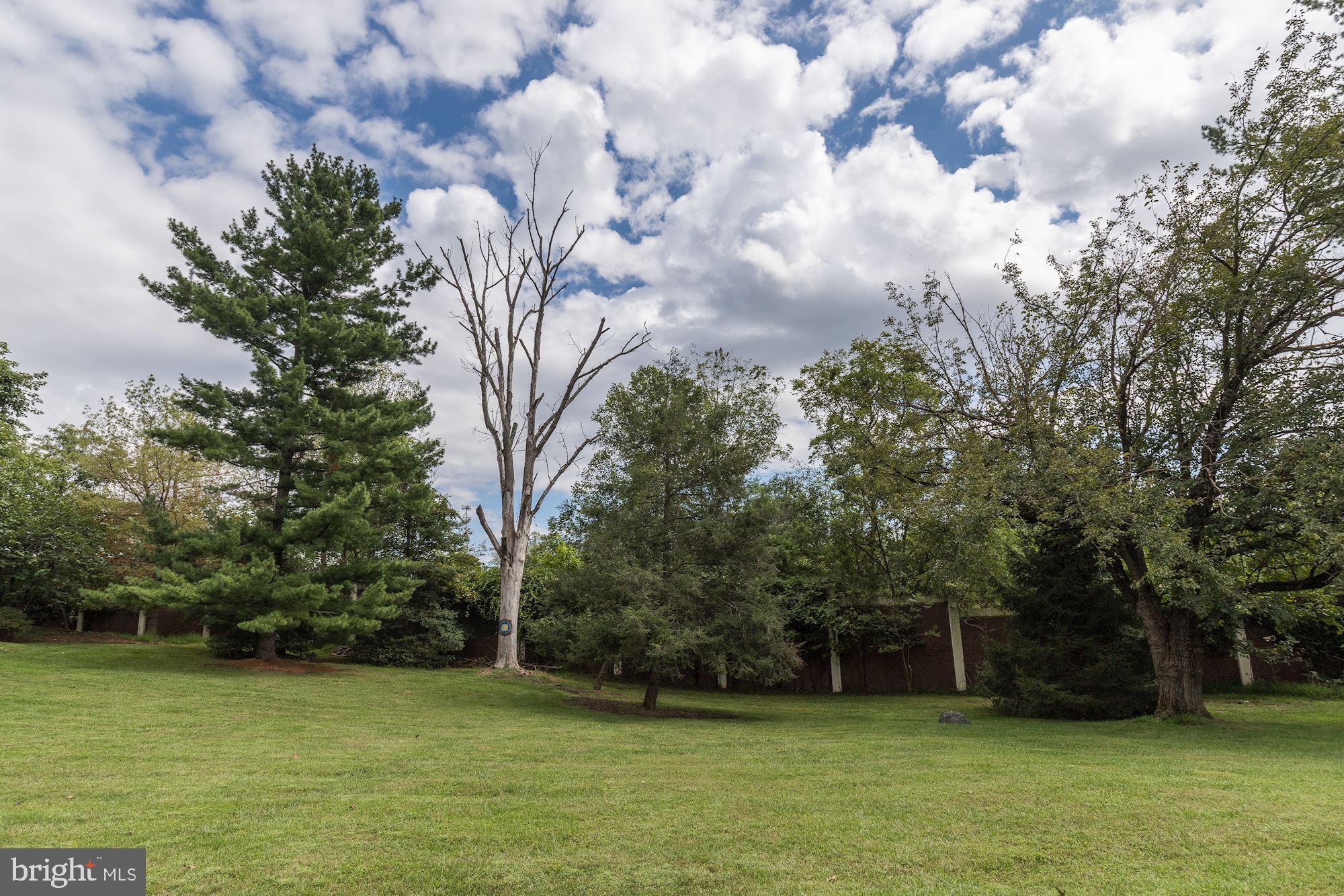 3890 View Top Road Ellicott City, MD 21042 - Photo 17 of 19