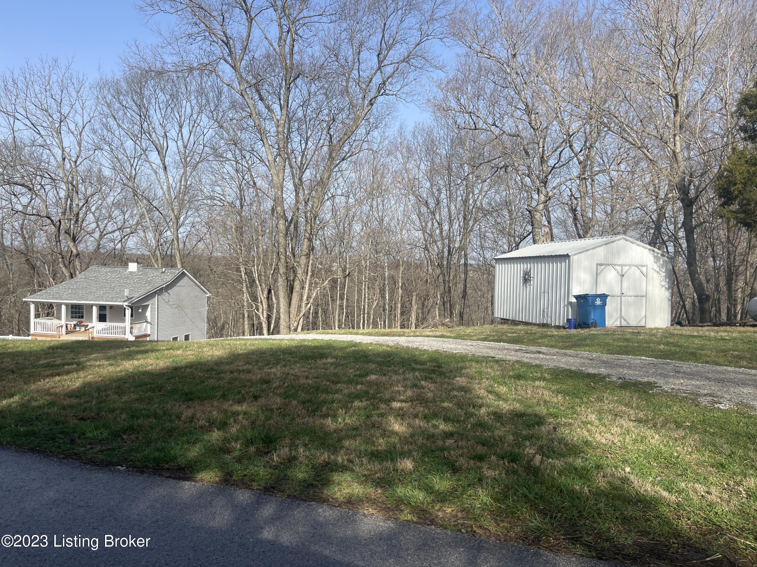 343 Tatum Road Shelbyville, KY 40065 - Photo 45 of 79 IMG_4124