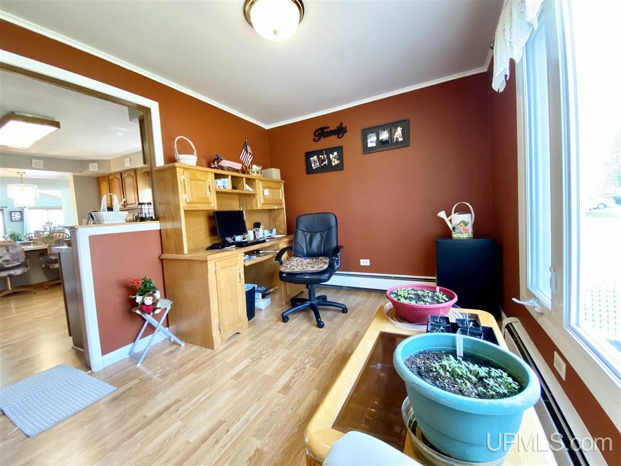 9812 South 75 Road Rapid River, MI 49878 - Photo 6 of 51